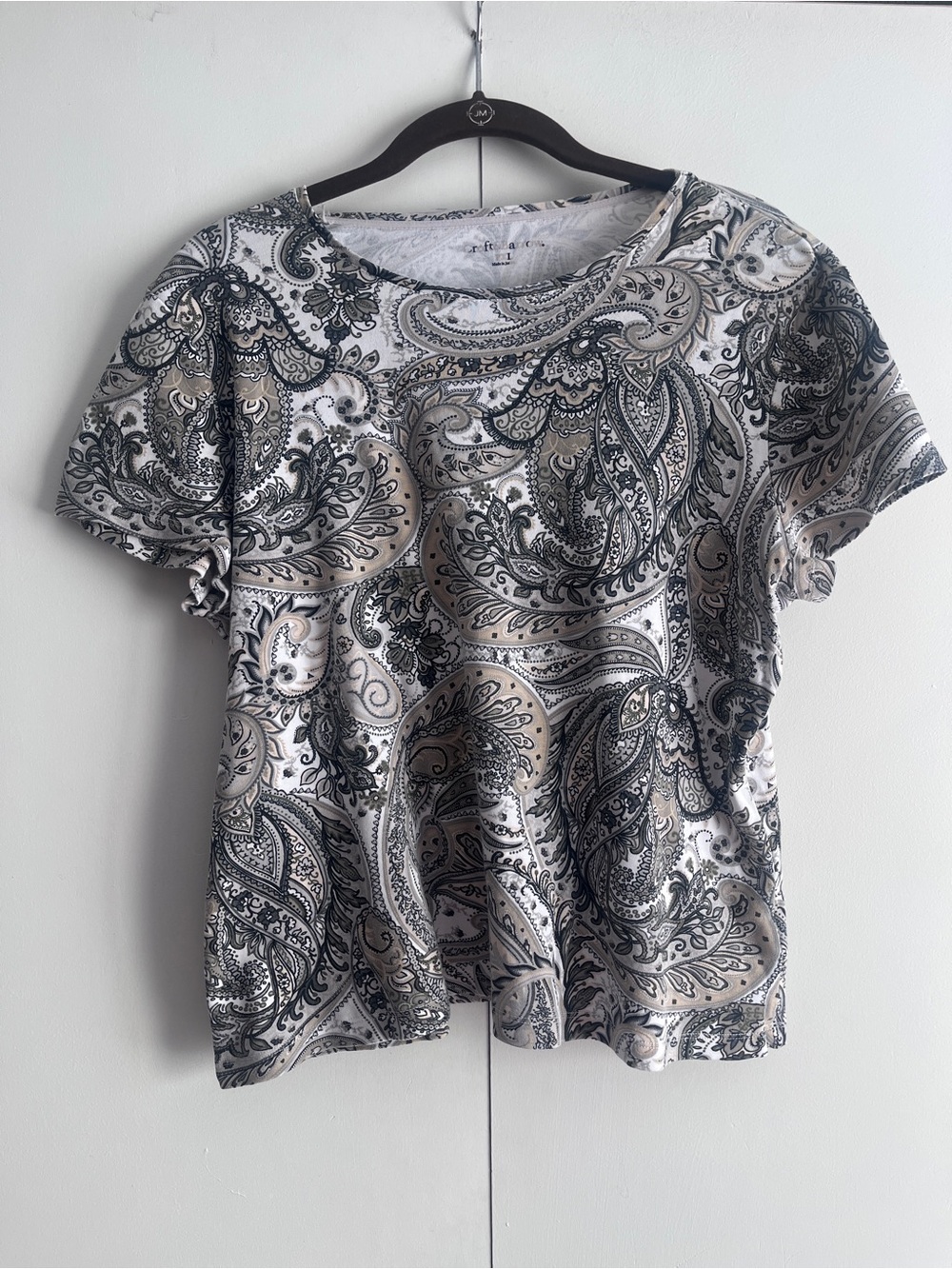 Women’s Paisley Short Sleeve Top in Gray & Cream